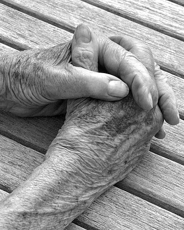 53AE_glennas_Hands_DSC1763